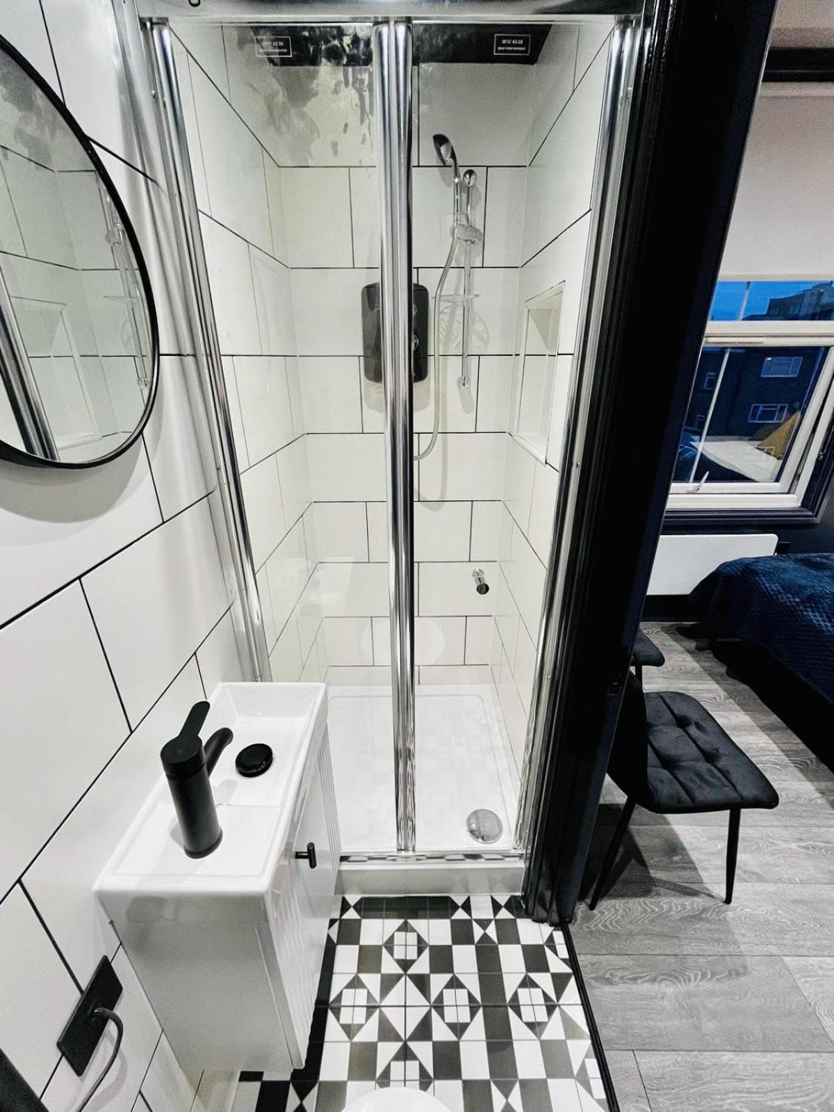 London 39 Blue House Luxury Ensuite Ideal For Tourists Zewnętrze zdjęcie